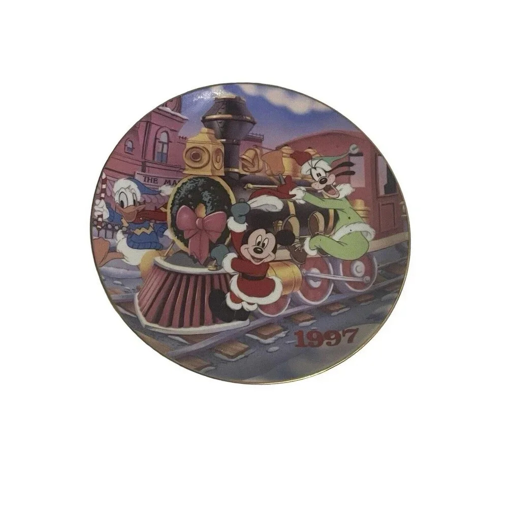Disney Christmas MAGIC KINGDOM TRAIN Collector Plate (1997) A HOLIDAY TRADITION